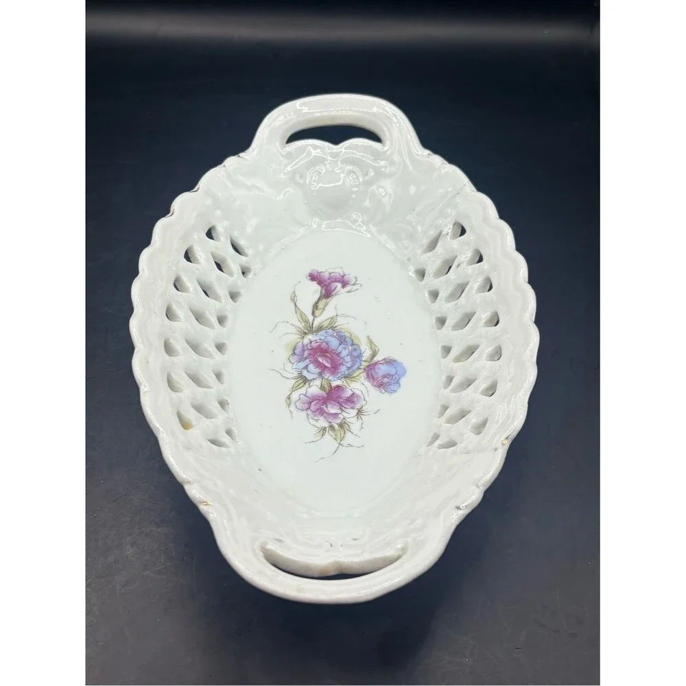 Porcelain Antique Reticulated Dish with Floral Motif